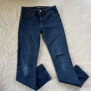 Levis Demi Curve Jeans